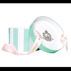 🌴 Brand New Beverly Hills Hotel Hat Box🌴